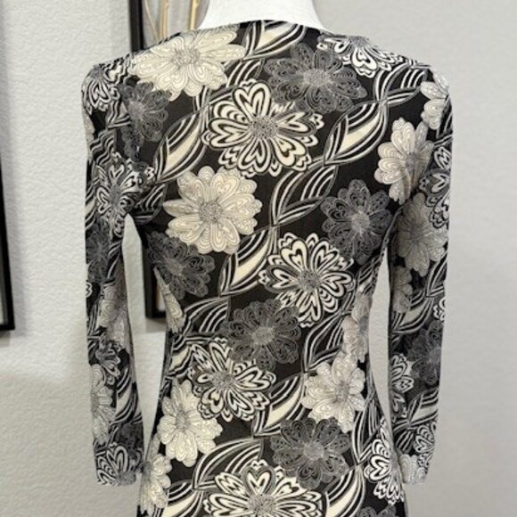 CAbi Bali Free Spirit Floral Mesh Tunic - Picture 3 of 12